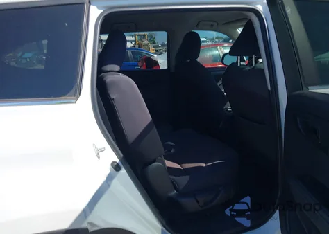 2023 Toyota Highlander L z USA, uszkodzony, nr VIN 5TDKDRAH2PS044773